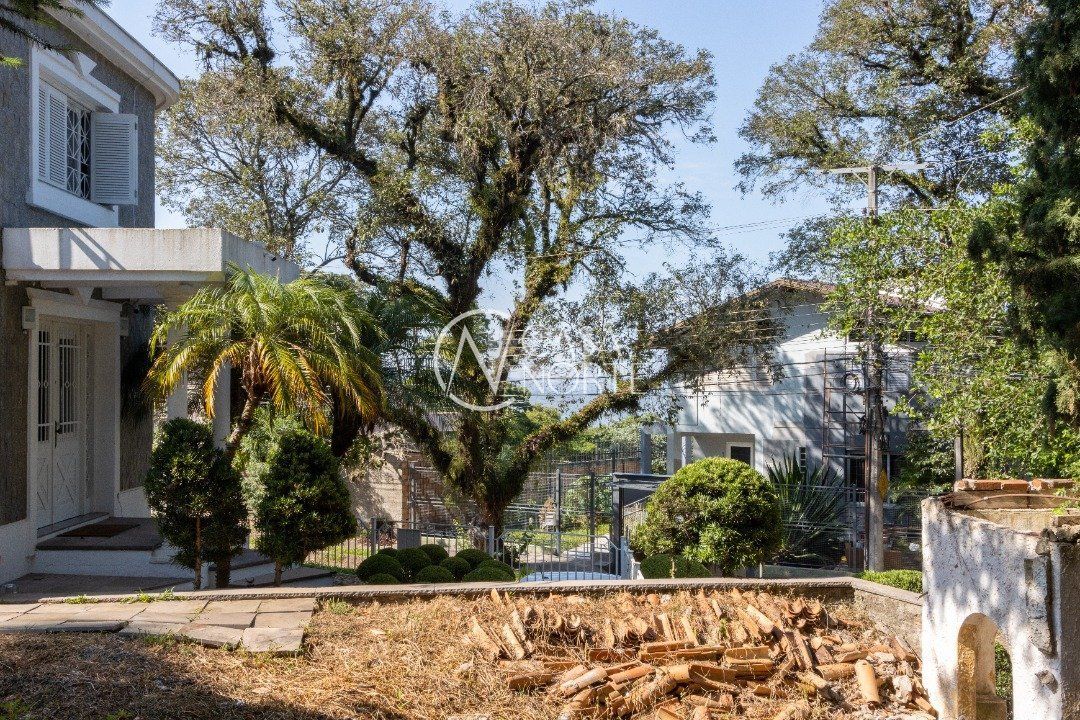 Terreno à venda  com 396m², Rua Professor Pereira Coelho no bairro Tristeza em Porto Alegre