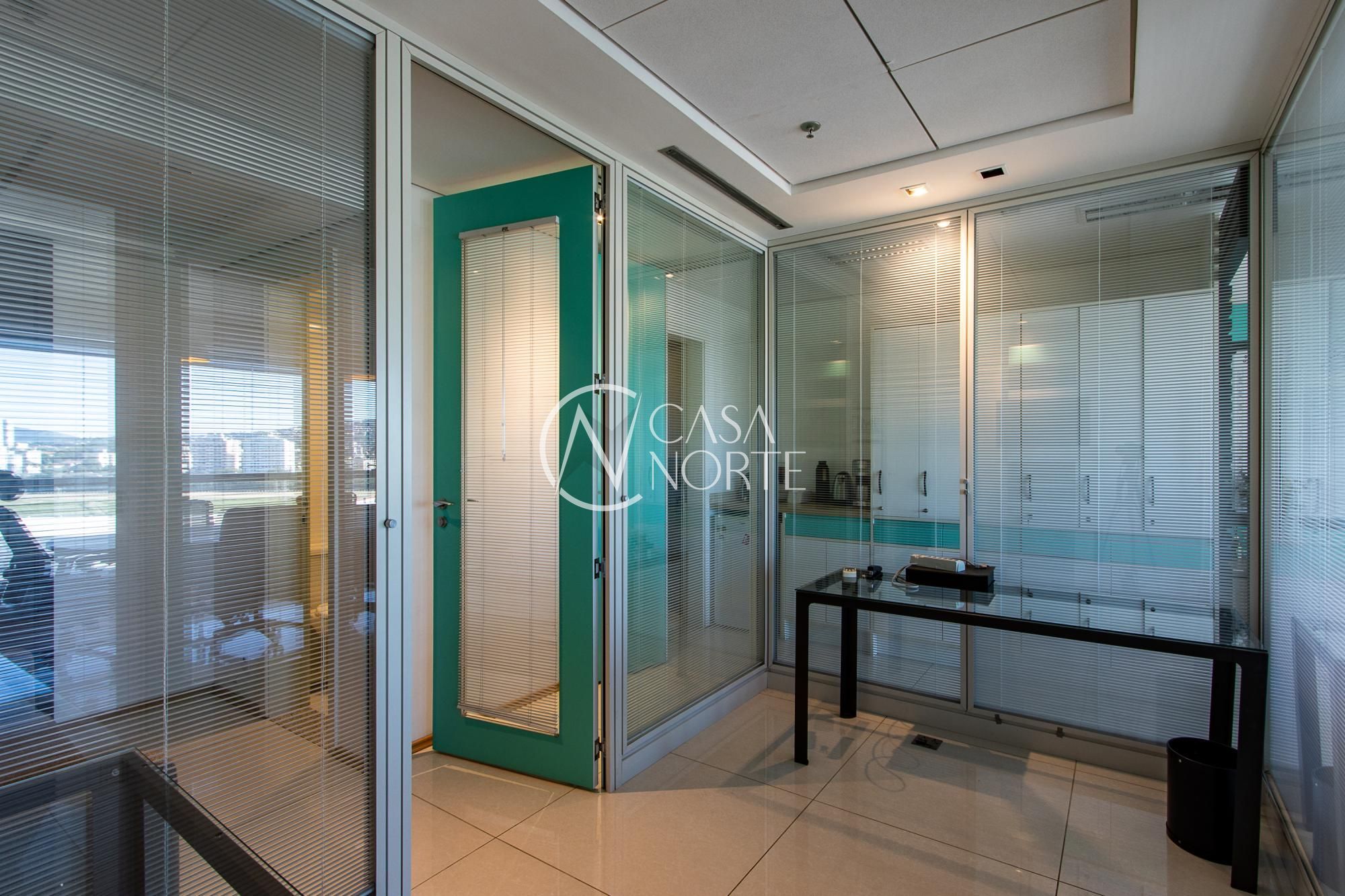 Sala Comercial à venda , 40m², Avenida Diário de Notícias no bairro Cristal em Porto Alegre