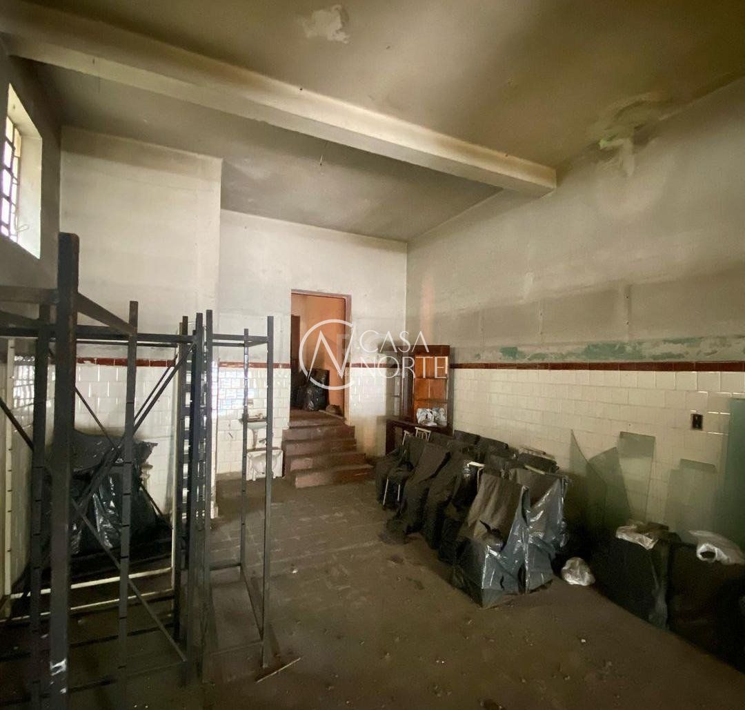 Loja à venda , 107m², Avenida Benjamin Constant no bairro São João em Porto Alegre