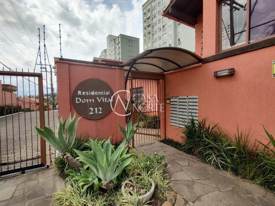 Casa de Condomínio à venda com 4 quartos, 196m², 1 suíte, 2 vagas, Rua Dom Vital no bairro Glória em Porto Alegre