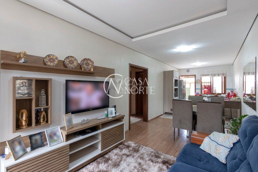 Casa à venda com 3 quartos, 120m², 1 suíte, 3 vagas, Rua Enfermeiro Ventura no bairro Vila Nova em Porto Alegre