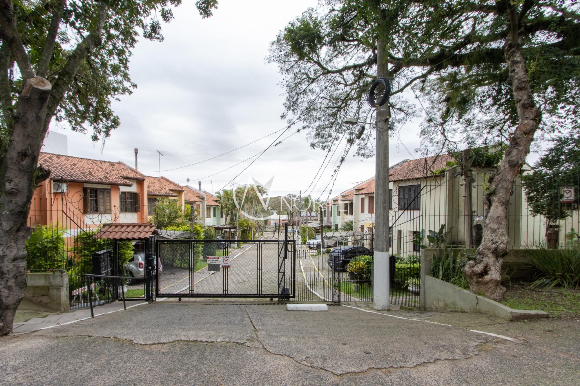 Casa de Condomínio à venda com 3 quartos, 105m², 1 vaga, Avenida Juca Batista no bairro Hípica em Porto Alegre
