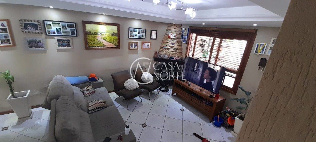 Casa à venda com 3 quartos, 172m², 1 suíte, 2 vagas, Rua Attilio Bettio no bairro Aberta dos Morros em Porto Alegre