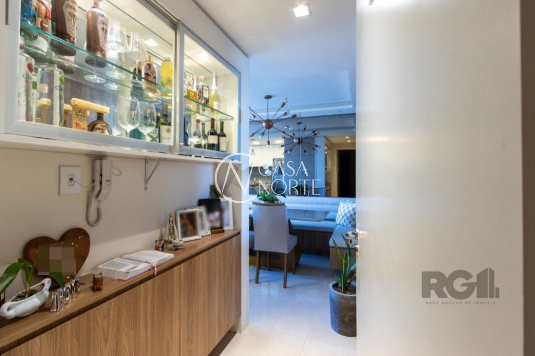 Apartamento à venda com 2 quartos, 65m², 1 suíte, 1 vaga, Rua Airton Ferreira da Silva no bairro Farrapos em Porto Alegre