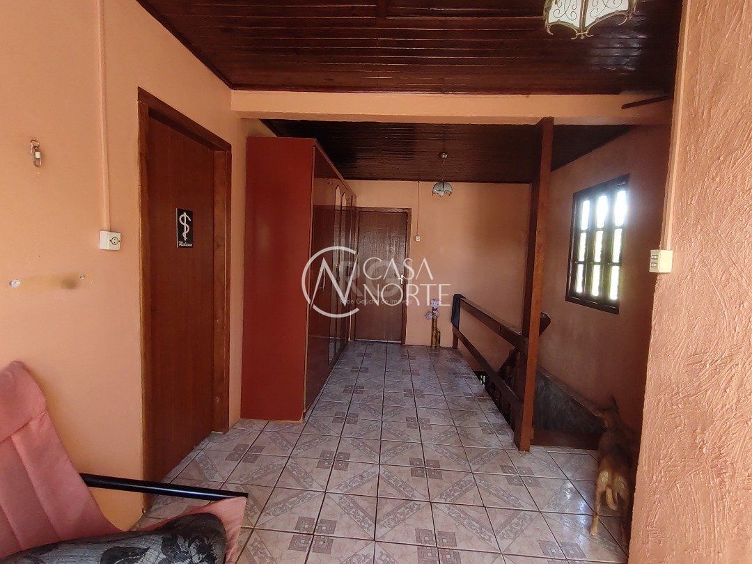 Casa à venda com 6 quartos, 400m², Avenida Eduardo Prado no bairro Cavalhada em Porto Alegre