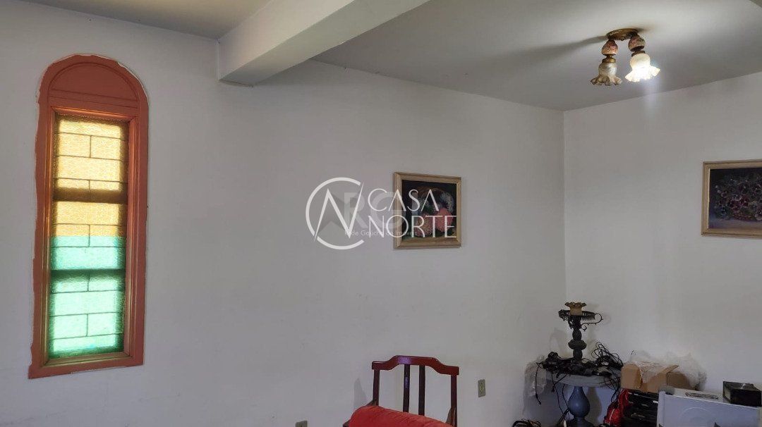 Casa à venda com 4 quartos, 236m², 4 vagas, Rua Martins de Lima no bairro Vila São José em Porto Alegre