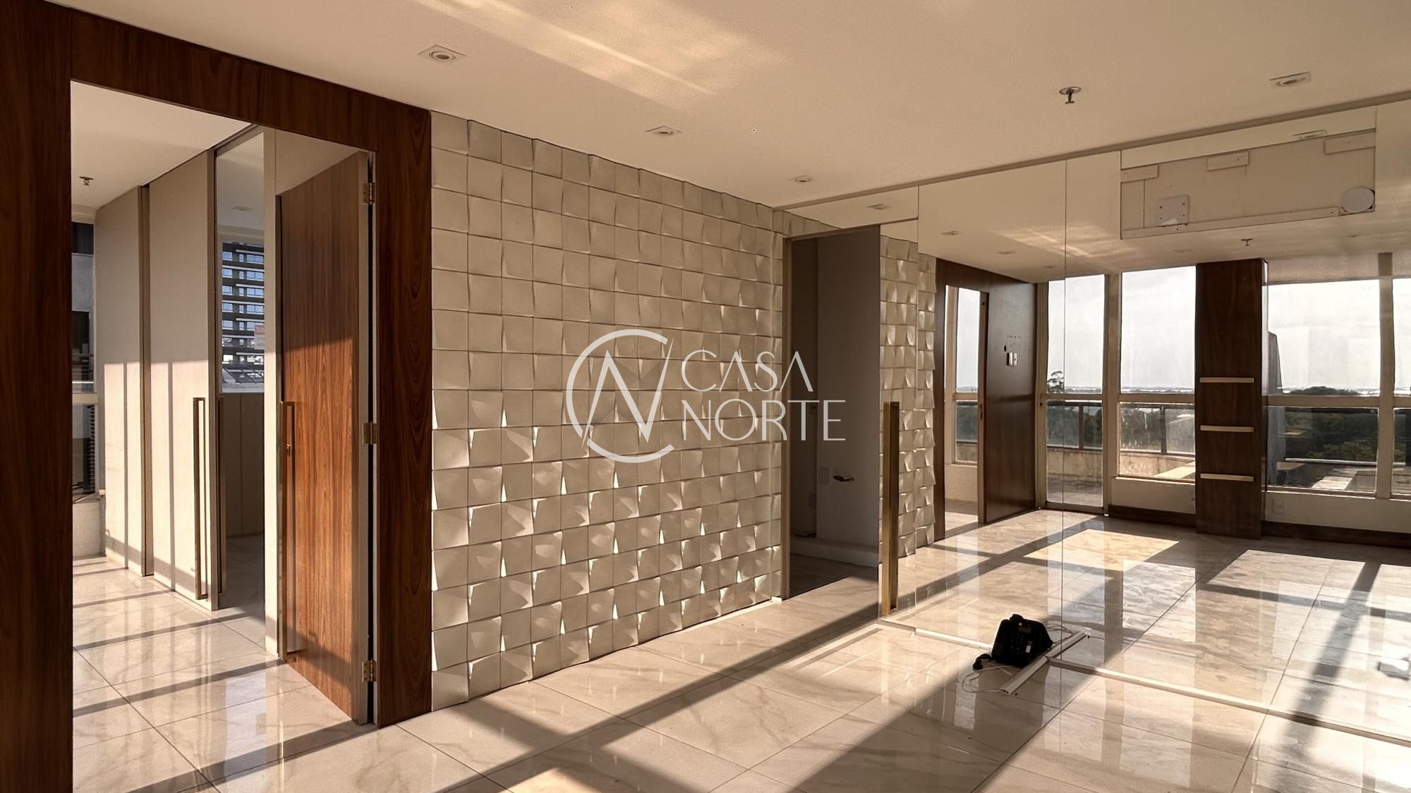 Conjunto Comercial à venda com 3 quartos, 80m², 1 vaga, Rua Costa no bairro Menino Deus em Porto Alegre