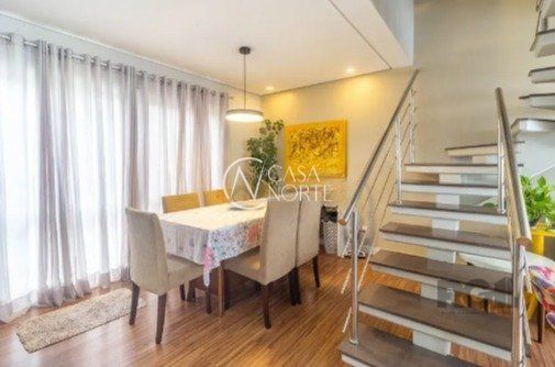 Casa de Condomínio à venda com 3 quartos, 195m², 1 suíte, 2 vagas, Rua Intendente Alfredo Azevedo no bairro Glória em Porto Alegre