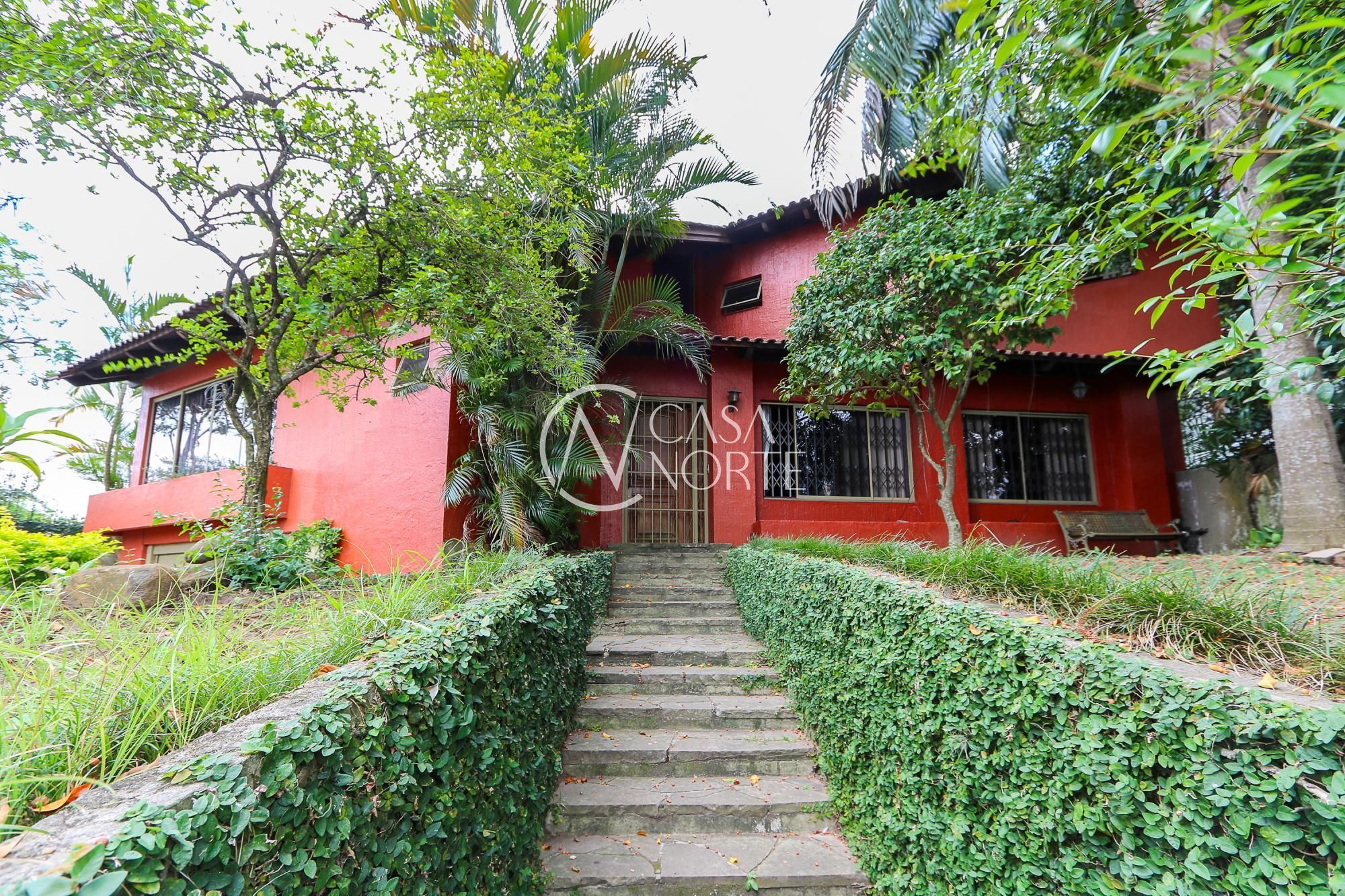 Casa à venda com 3 quartos, 265m², 1 suíte, 4 vagas, Chavantes no bairro Tristeza em Porto Alegre