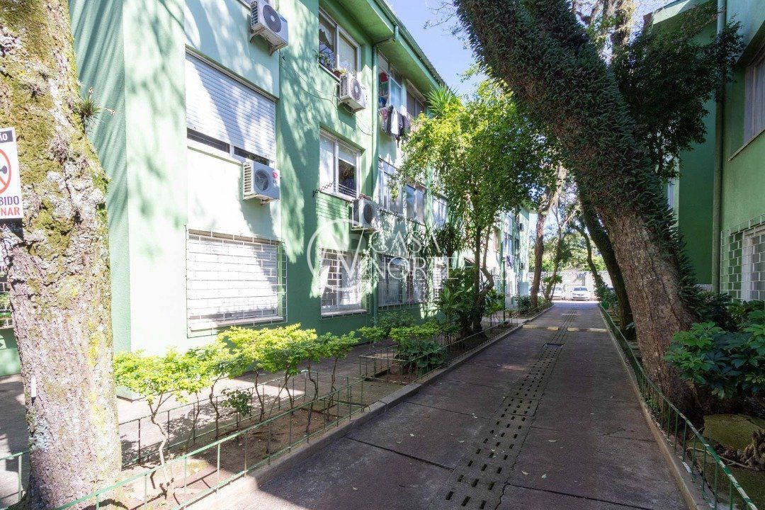 Apartamento à venda com 1 quarto, 45m², 1 vaga, Rua Victor Silva no bairro Camaquã em Porto Alegre