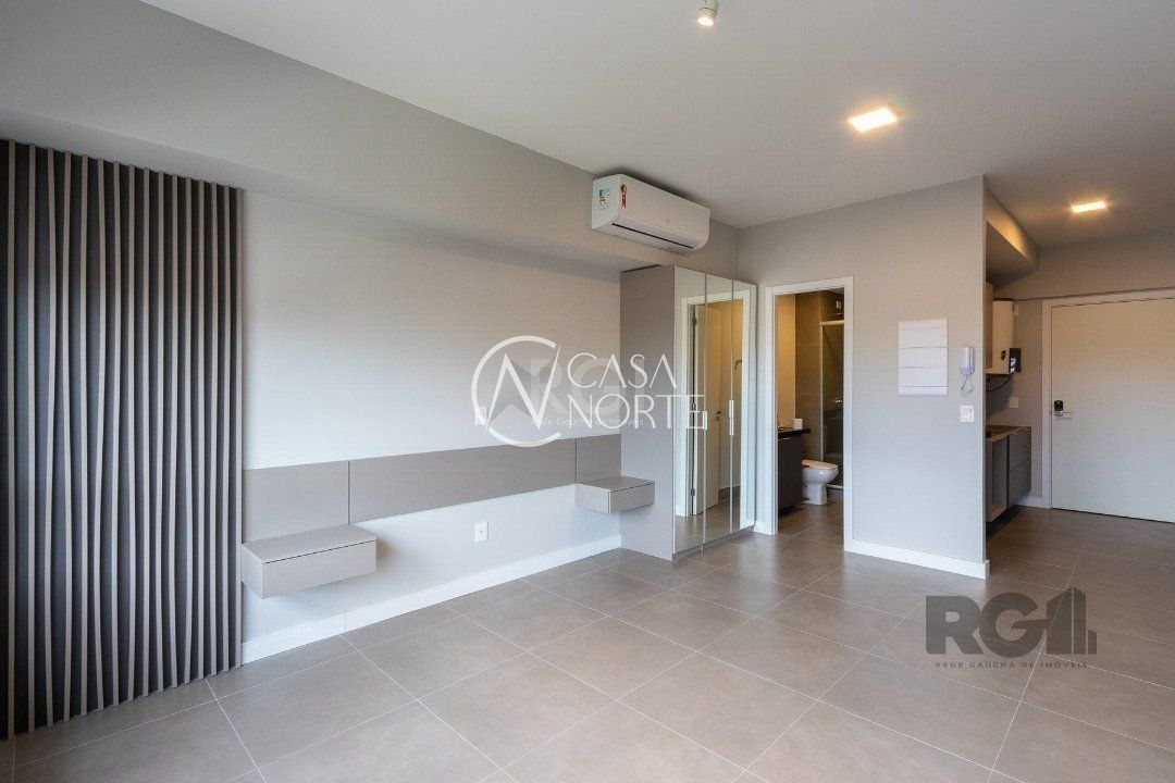 Loft à venda com 1 quarto, 35m², 1 suíte, 1 vaga, Rua Cassilda Flora Zaffari no bairro Teresópolis em Porto Alegre