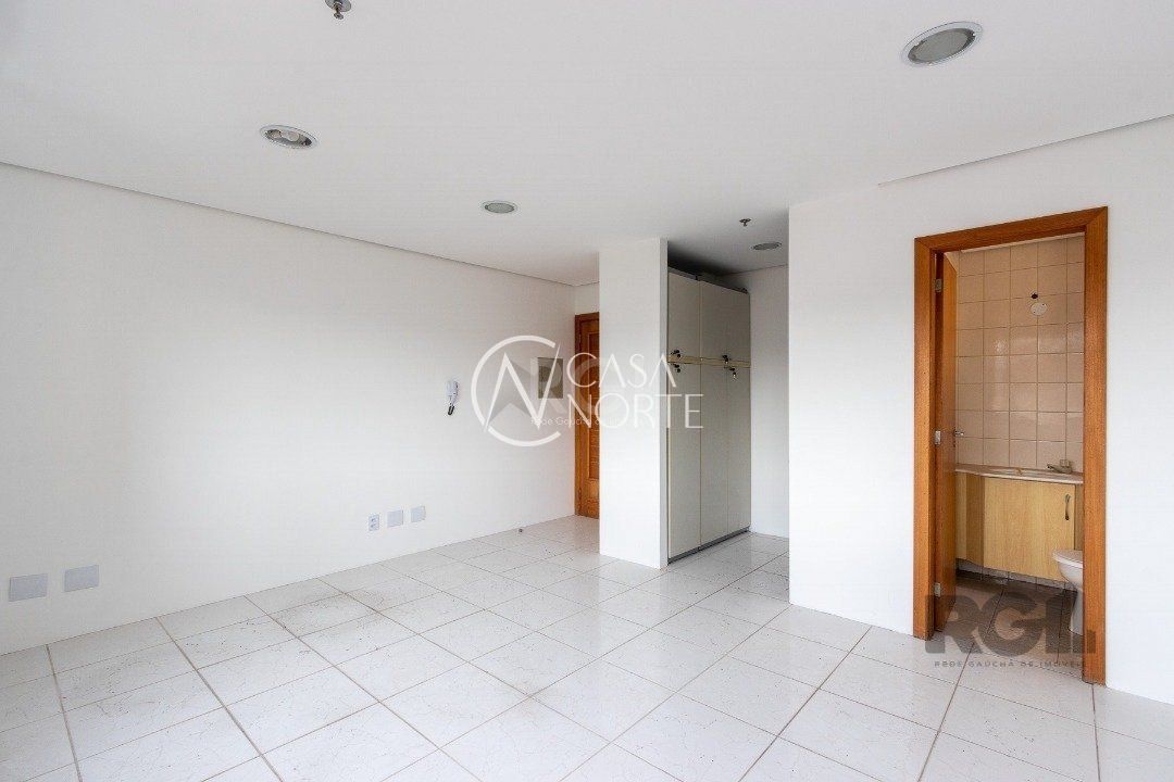 Sala Comercial à venda , 27m², 1 vaga, Rua Saldanha Marinho no bairro Menino Deus em Porto Alegre