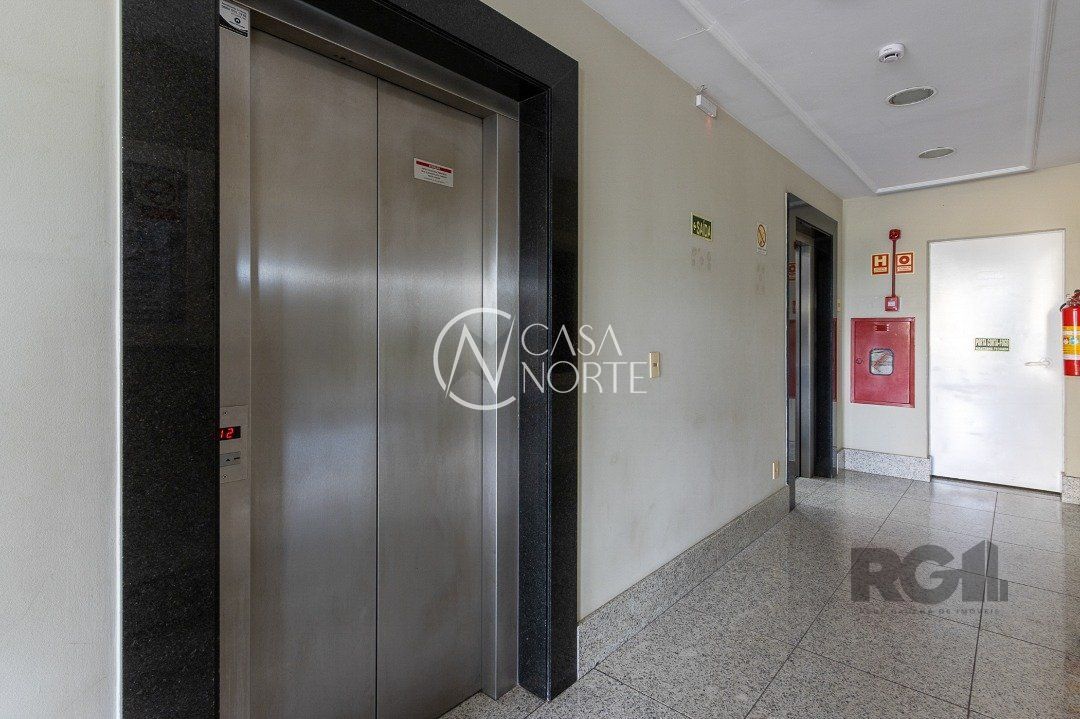 Apartamento à venda com 3 quartos, 98m², 1 suíte, 1 vaga, Avenida Diario de Noticias no bairro Cristal em Porto Alegre