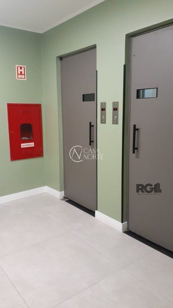 Apartamento à venda com 1 quarto, 33m², Rua Duque de Caxias no bairro Centro Histórico em Porto Alegre