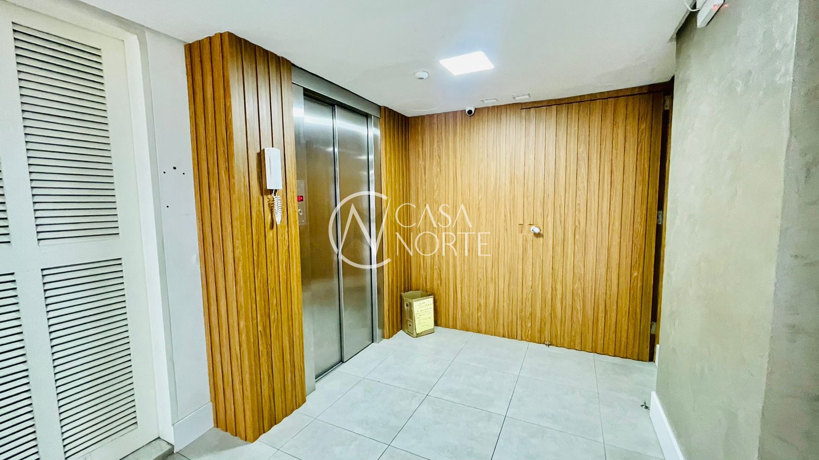 Apartamento à venda com 2 quartos, 65m², Rua Upamaroti no bairro Cristal em Porto Alegre