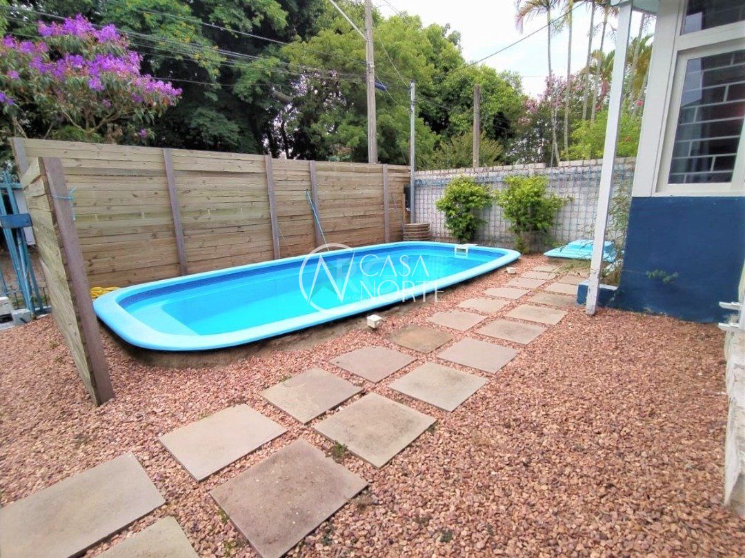 Casa à venda com 4 quartos, 150m², 3 suítes, 2 vagas, Avenida Ernesto Zeuner no bairro Cavalhada em Porto Alegre