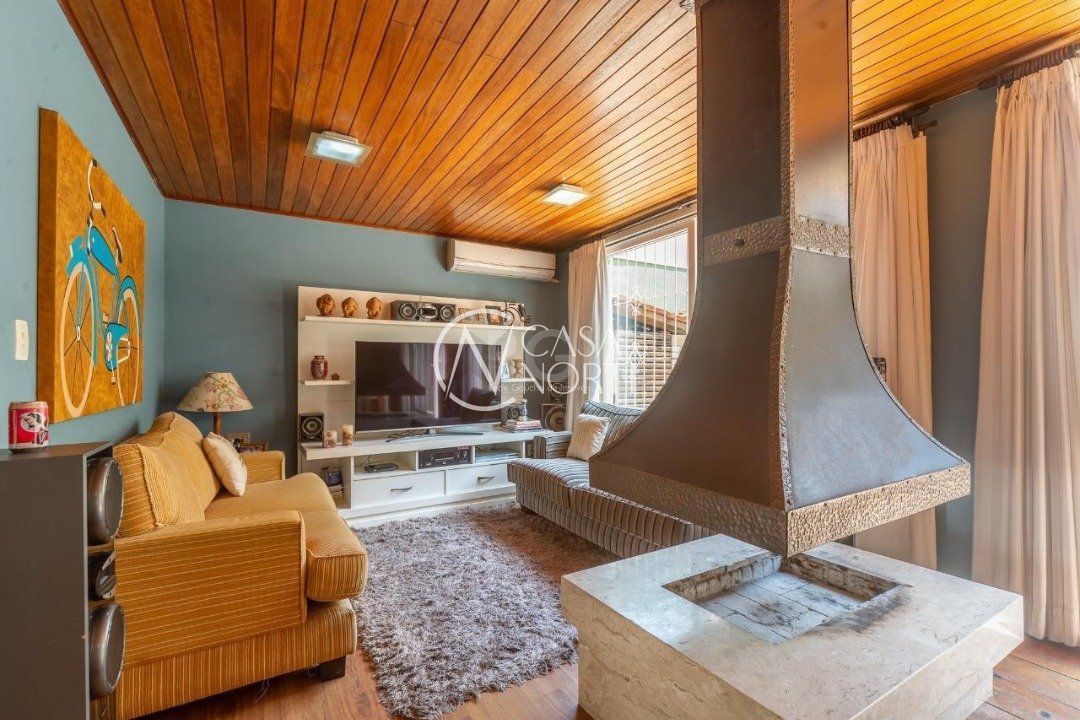 Casa de Condomínio à venda com 3 quartos, 159m², 2 suítes, 1 vaga, Rua Dea Coufal no bairro Ipanema em Porto Alegre