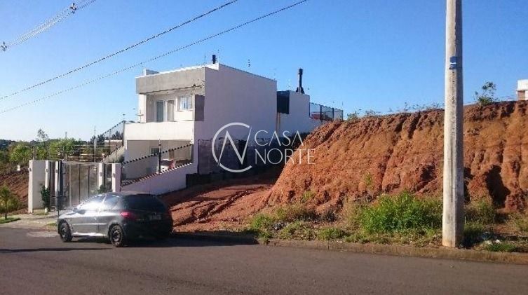 Terreno à venda  com 200m², Rua Manoel Fernandes no bairro Guarujá em Porto Alegre