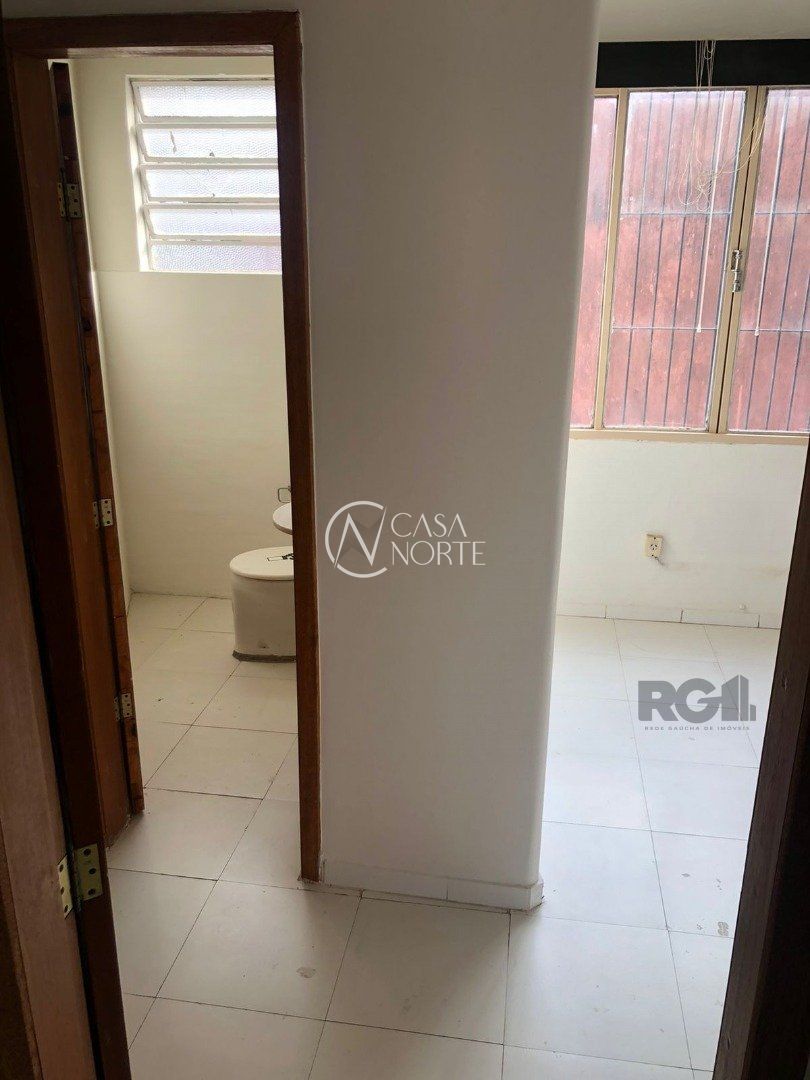 Sala Comercial à venda , 18m², Avenida Wenceslau Escobar no bairro Tristeza em Porto Alegre