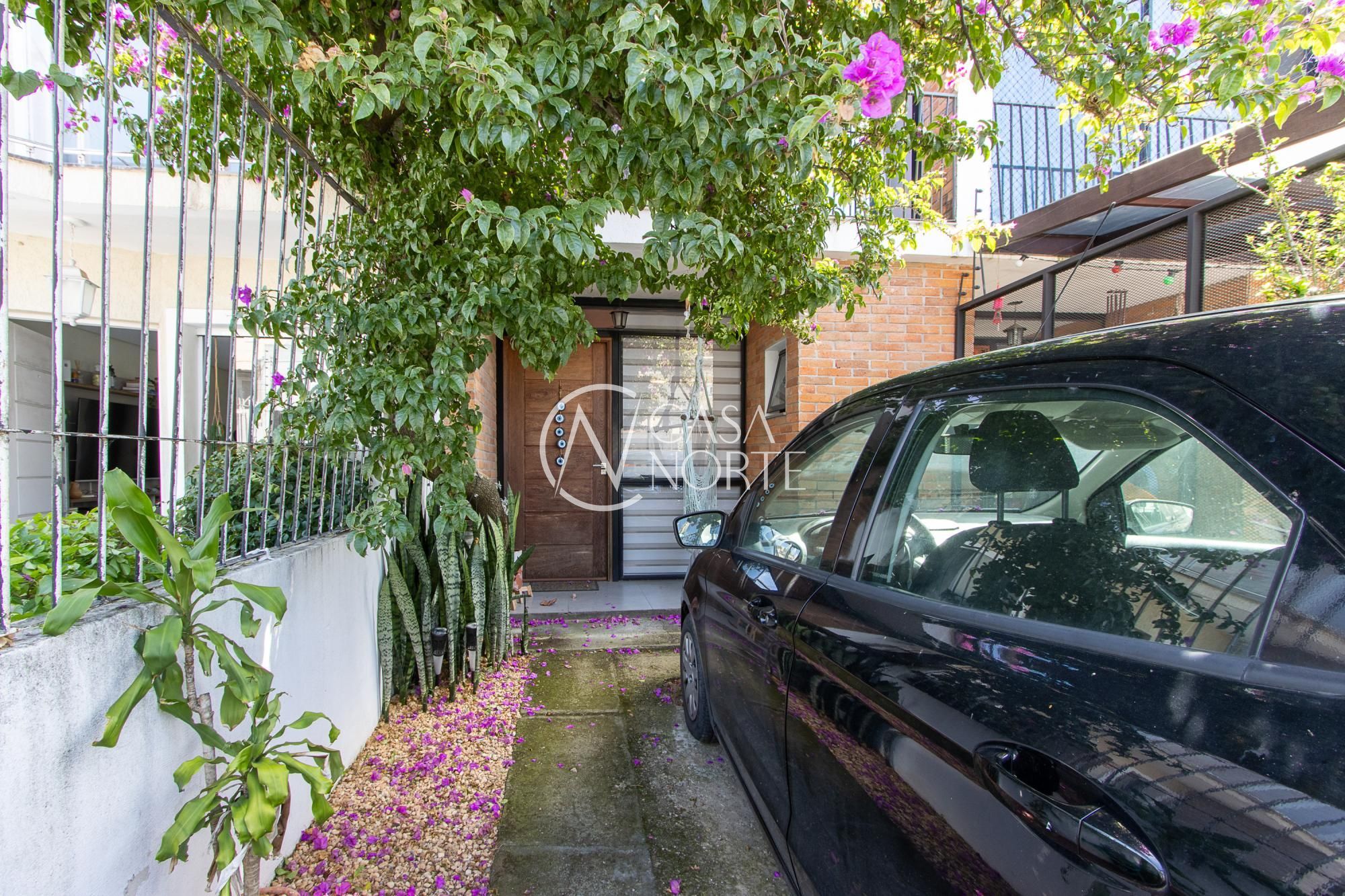 Casa à venda com 2 quartos, 91m², 2 suítes, 1 vaga, Rua Eva Pinto no bairro Hípica em Porto Alegre