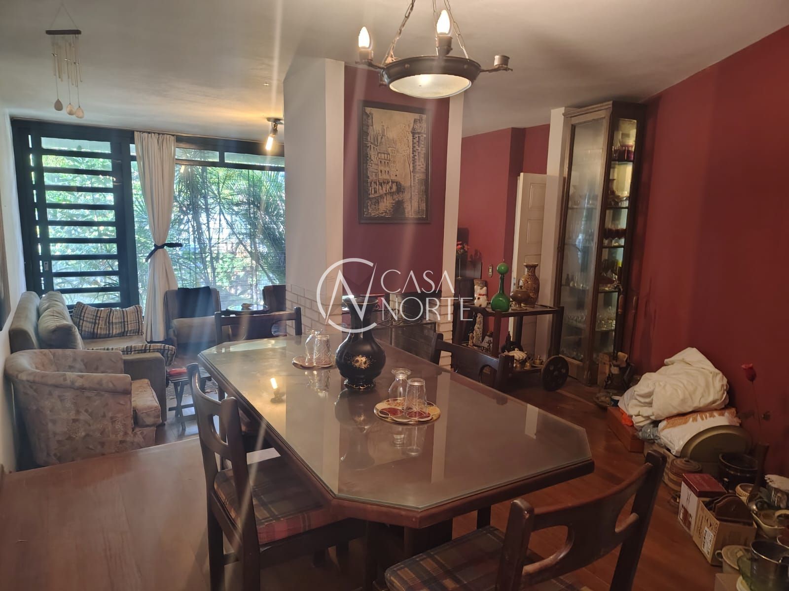 Casa à venda com 3 quartos, 253m², 1 suíte, 2 vagas, Avenida Arlindo Pasqualini no bairro Jardim Isabel em Porto Alegre