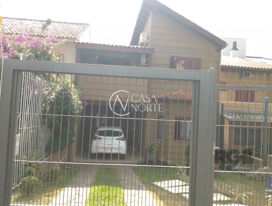Casa à venda com 4 quartos, 226m², 1 suíte, 2 vagas, Rua Professor Antônio José Remiao no bairro Espírito Santo em Porto Alegre