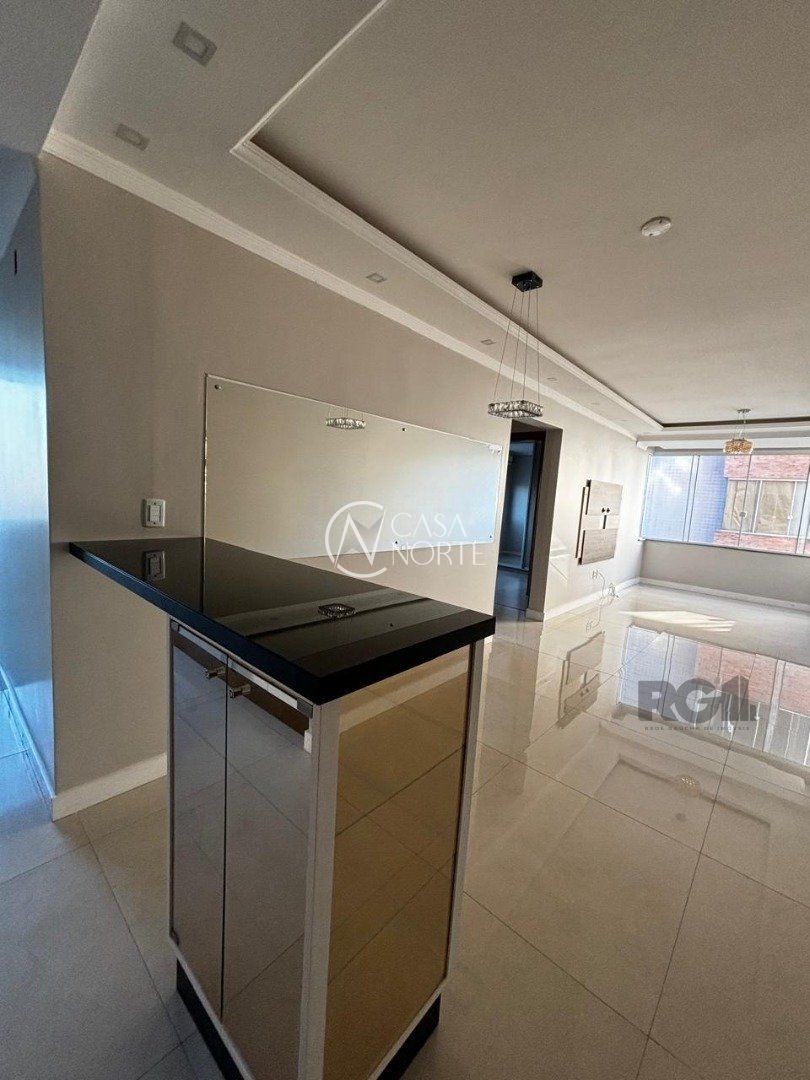 Apartamento à venda com 2 quartos, 66m², 1 vaga, Rua Tamandaré no bairro Camaquã em Porto Alegre