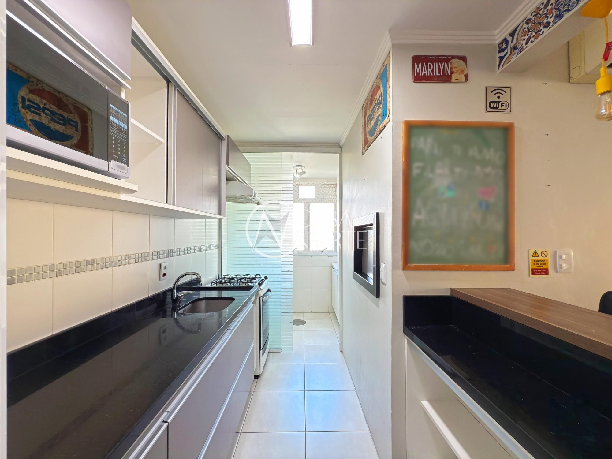 Apartamento à venda com 2 quartos, 74m², 1 suíte, 2 vagas, Rua Folha da Tarde no bairro Cristal em Porto Alegre