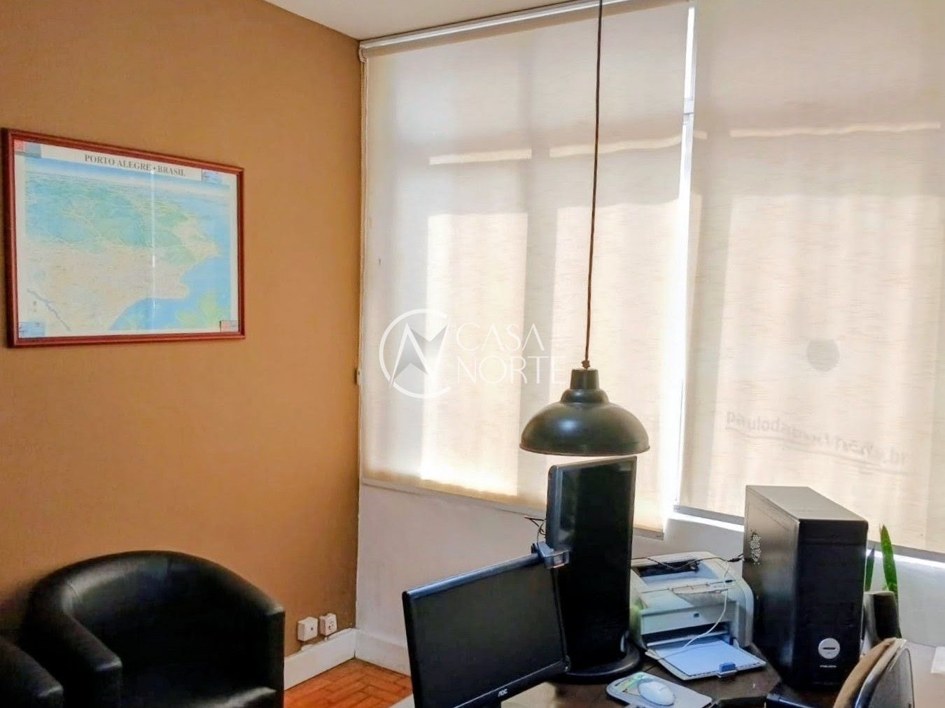 Sala Comercial à venda com 2 quartos, 28m², Rua Vigário José Inácio no bairro Centro Histórico em Porto Alegre