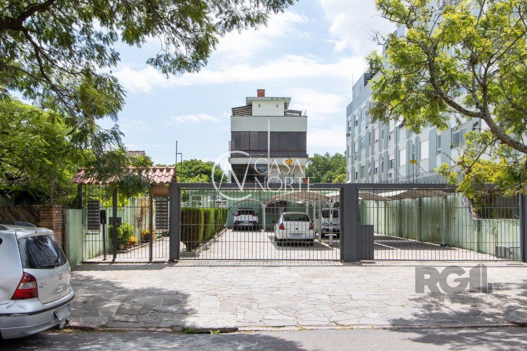Cobertura à venda com 1 quarto, 119m², 1 vaga, Rua Chico Pedro no bairro Camaquã em Porto Alegre