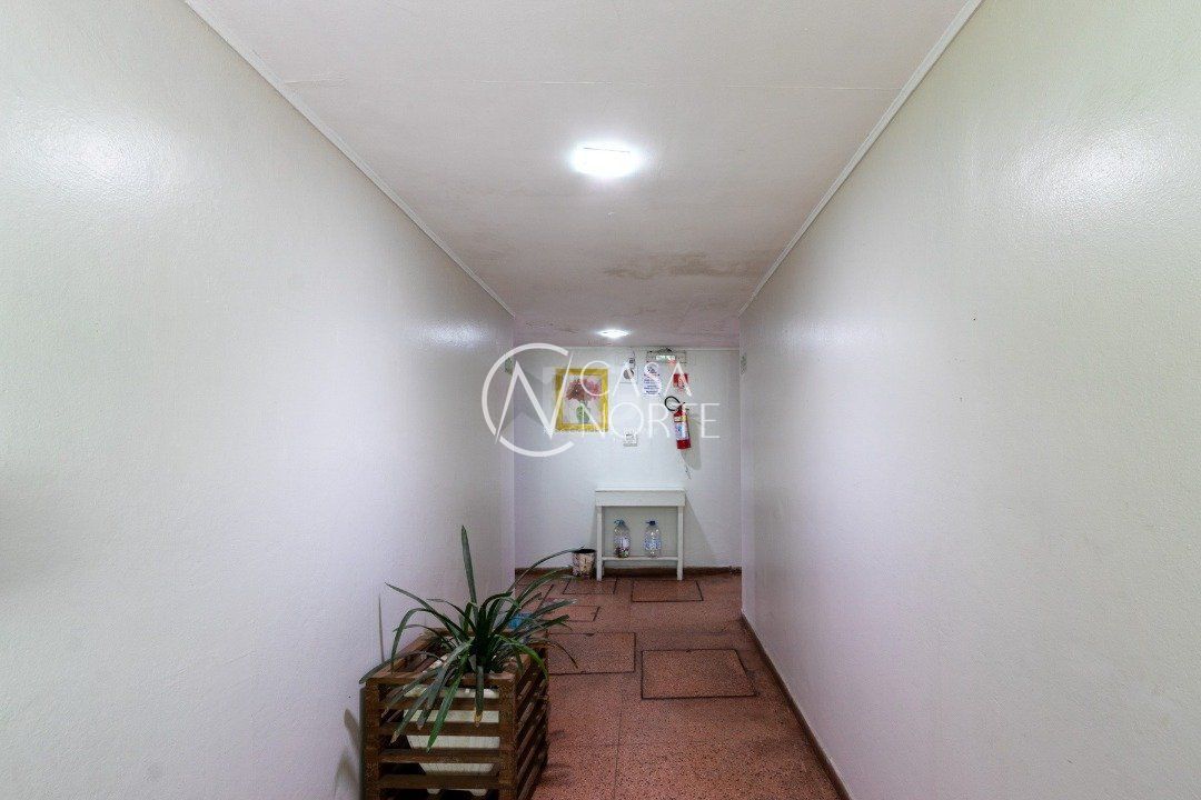 Apartamento à venda com 1 quarto, 45m², 1 vaga, Rua Victor Silva no bairro Camaquã em Porto Alegre