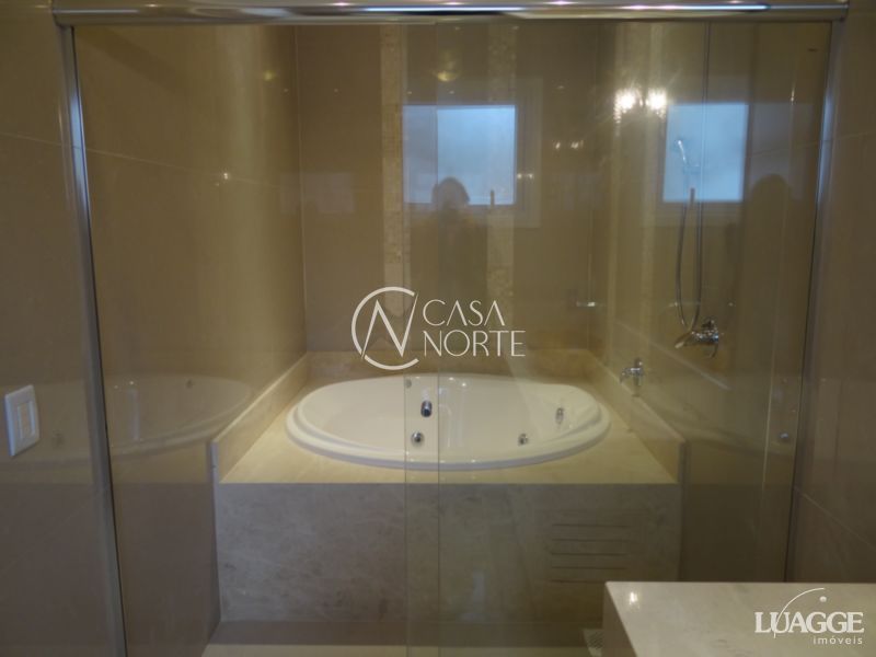 Casa à venda com 3 quartos, 305m², 3 suítes, 4 vagas, Avenida Fabio Araujo Santos no bairro Nonoai em Porto Alegre