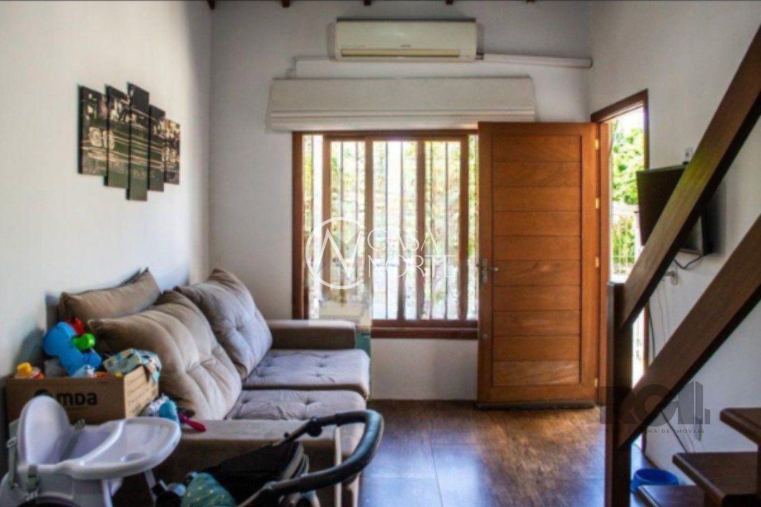 Casa à venda com 3 quartos, 80m², 1 suíte, 2 vagas, Avenida Nossa Senhora de Guadalupe no bairro Hípica em Porto Alegre