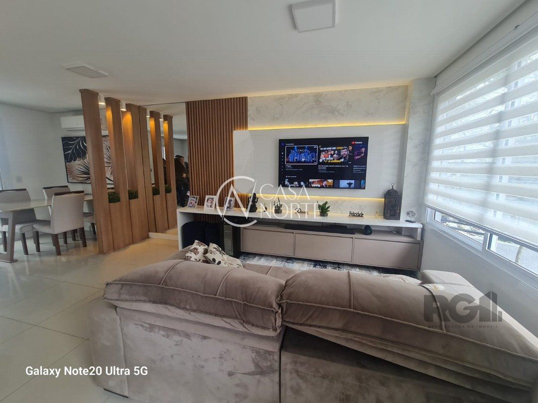 Casa à venda com 3 quartos, 100m², 1 suíte, 2 vagas, Rua Manoel Fernandes no bairro Guarujá em Porto Alegre