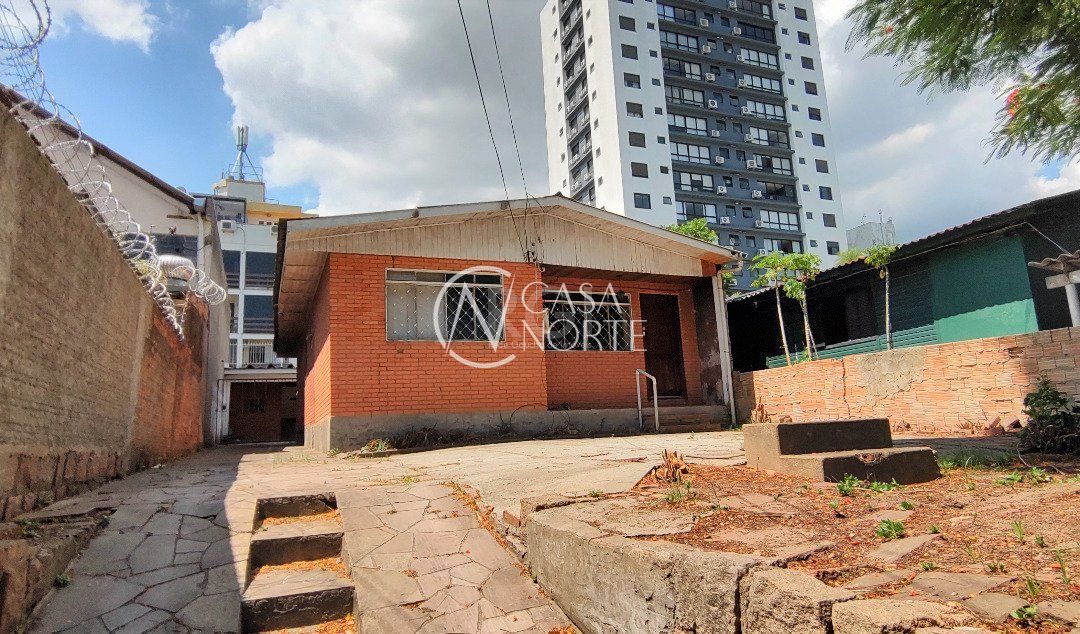 Terreno à venda  com 345m², Rua Oito de Julho no bairro Jardim Botânico em Porto Alegre