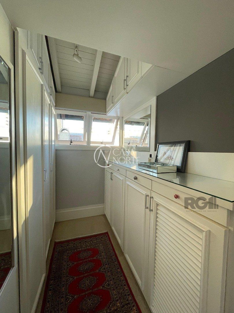 Apartamento à venda com 1 quarto, 64m², 1 suíte, 1 vaga, Rua Quintino Bocaiúva no bairro Floresta em Porto Alegre