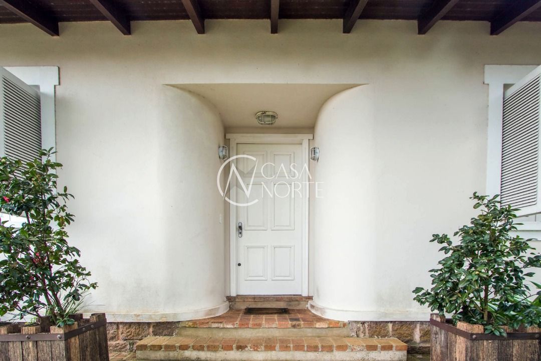 Casa à venda com 4 quartos, 489m², 2 suítes, 3 vagas, Avenida Cai no bairro Cristal em Porto Alegre