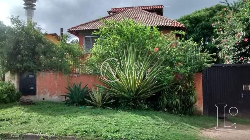 Casa à venda com 3 quartos, 250m², Rua Banco do Comercio no bairro Santa Tereza em Porto Alegre