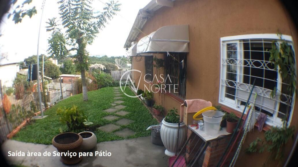 Casa à venda com 3 quartos, 232m², 1 suíte, 4 vagas, Estrada João Passuelo no bairro Vila Nova em Porto Alegre