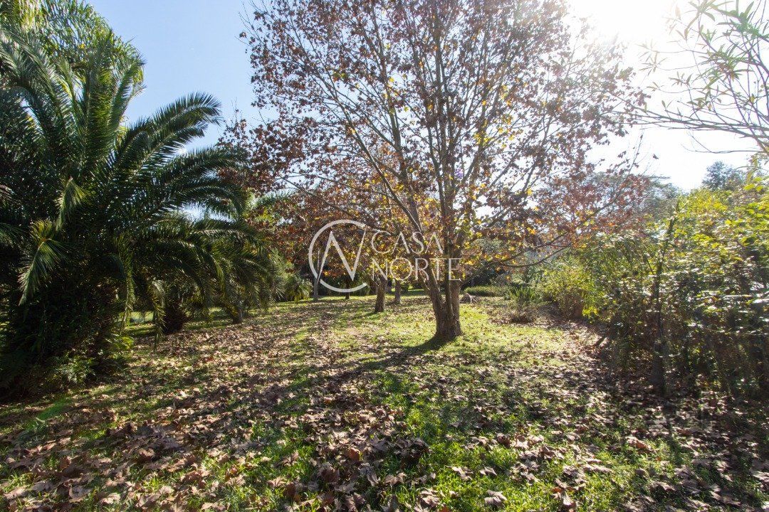 Sítio à venda com 2 quartos, 3060m², 5 vagas, Rua Flávio Garrafielo no bairro São Caetano em Porto Alegre