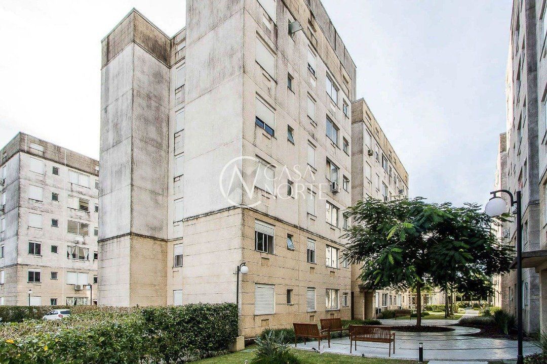 Apartamento à venda com 2 quartos, 45m², 1 vaga, Avenida Juca Batista no bairro Cavalhada em Porto Alegre