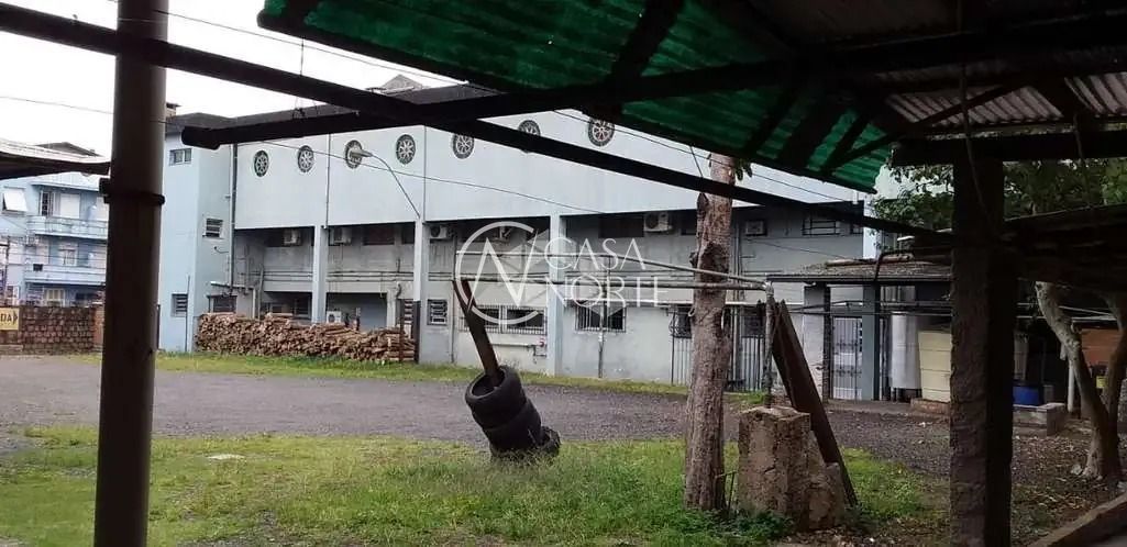 Terreno à venda  com 1089m², Avenida Berlim no bairro São Geraldo em Porto Alegre