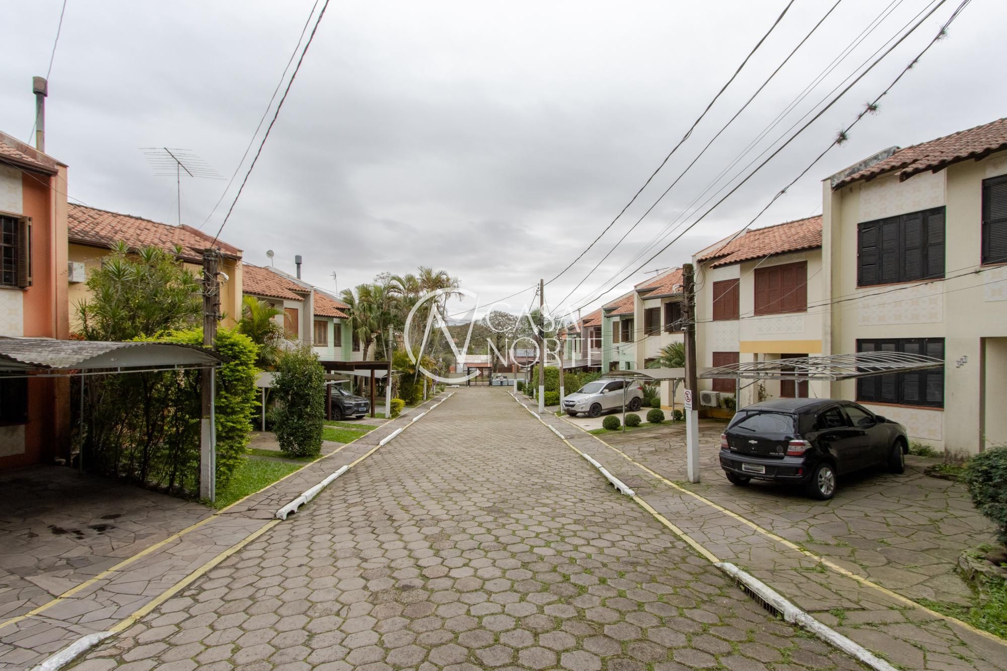 Casa de Condomínio à venda com 3 quartos, 105m², 1 vaga, Avenida Juca Batista no bairro Hípica em Porto Alegre
