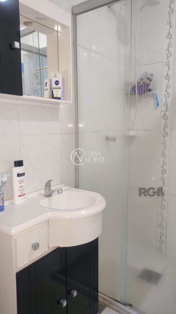 Apartamento à venda com 2 quartos, 61m², Avenida Wenceslau Escobar no bairro Tristeza em Porto Alegre