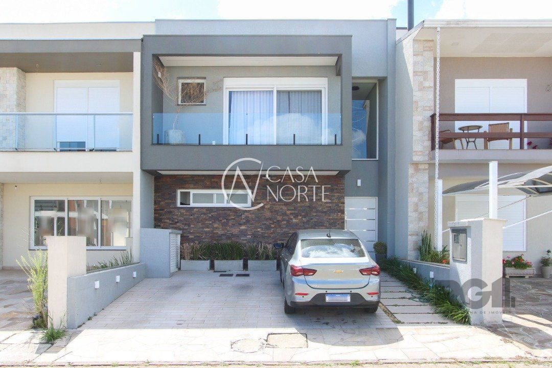 Casa de Condomínio à venda com 3 quartos, 177m², 1 suíte, 2 vagas, Rua Monsenhor Augusto Dalvit no bairro Aberta dos Morros em Porto Alegre