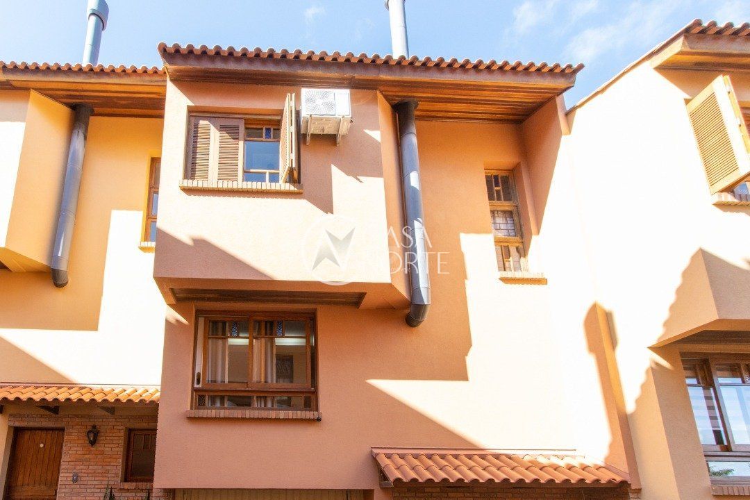 Casa de Condomínio à venda com 3 quartos, 150m², 1 suíte, 1 vaga, Rua Giorgio Negroni no bairro Espírito Santo em Porto Alegre