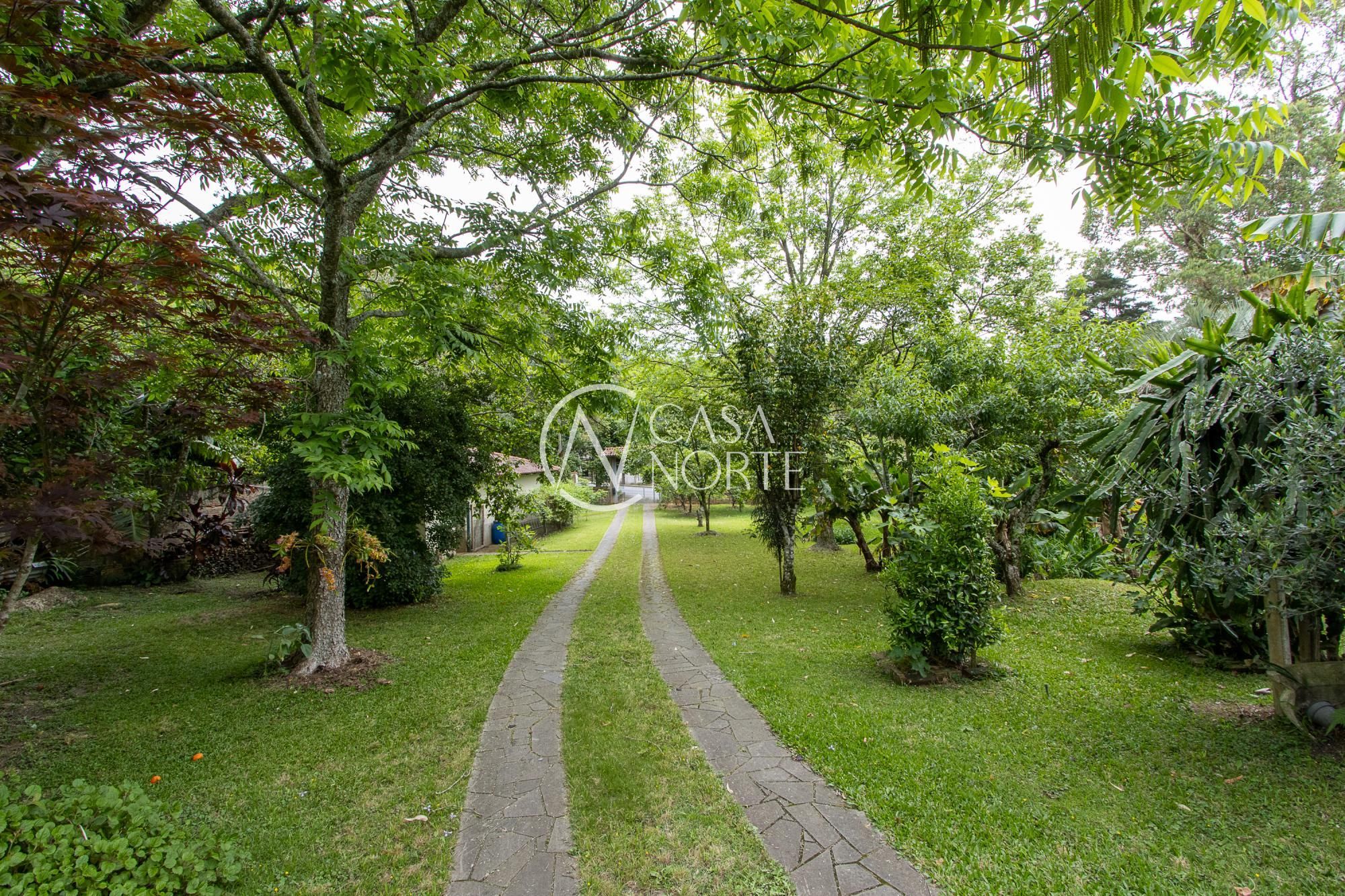 Casa à venda com 3 quartos, 202m², 1 suíte, 3 vagas, Estrada Afonso Lourenço Mariante no bairro Belém Velho em Porto Alegre