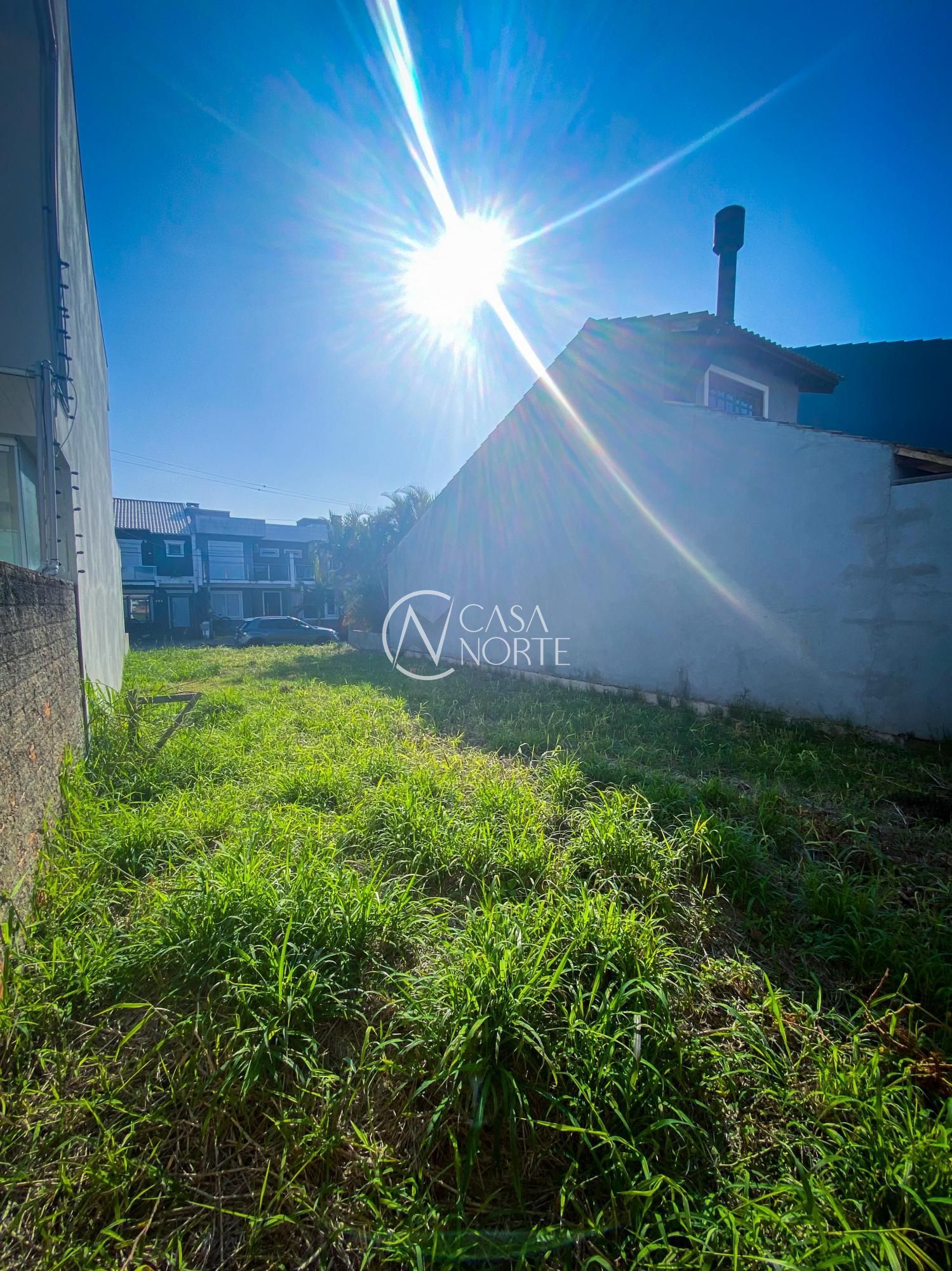 Terreno à venda  com 140m², Rua Pau-Brasil no bairro Hípica em Porto Alegre