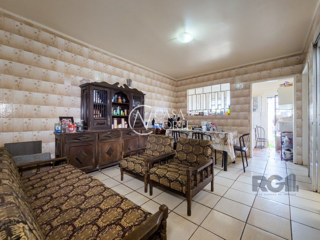 Casa à venda com 3 quartos, 210m², 1 suíte, 2 vagas, Rua José Gomes no bairro Tristeza em Porto Alegre