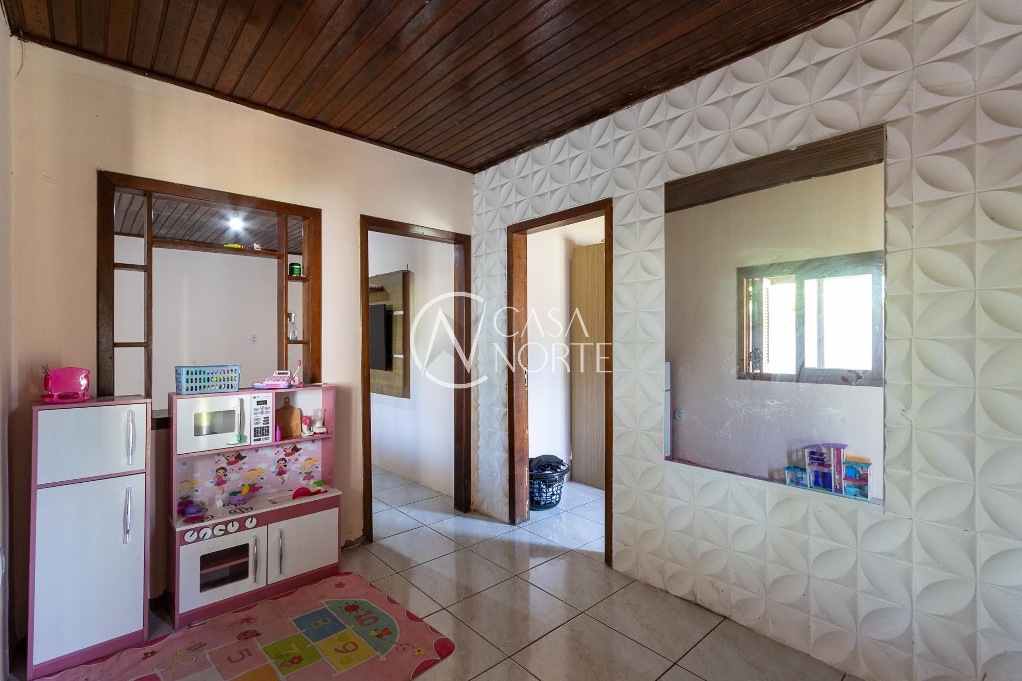 Casa à venda com 3 quartos, 180m², 2 vagas, Rua Marcírio da Silva Barbosa no bairro Aberta dos Morros em Porto Alegre